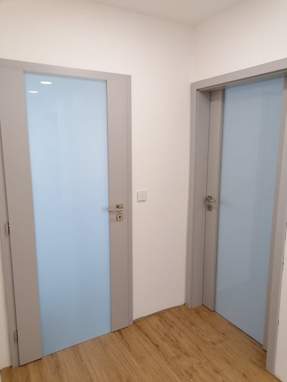 Skleněné dveře byt Okříšky