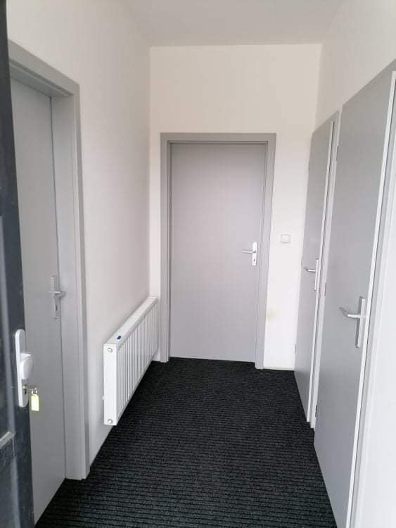 instalace dveří fotbalový klub Rudíkov